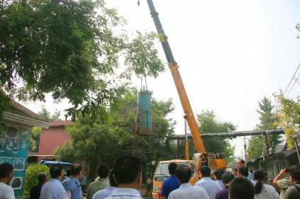 咸阳秦都出动大型机械3台 现场拆除30台燃煤乐动（中国）